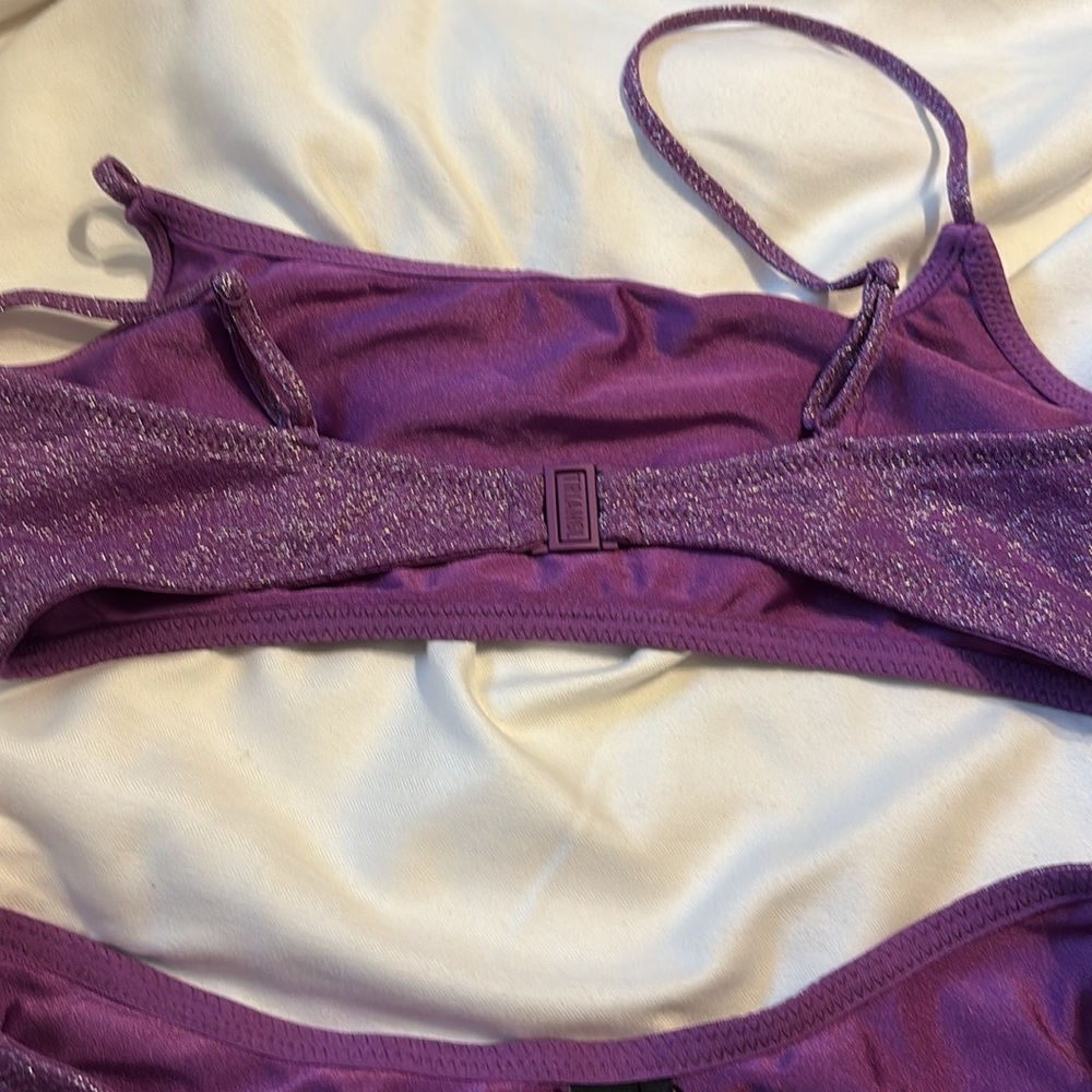 New with tags Triangl Bikini size Medium - Picture 4 of 5